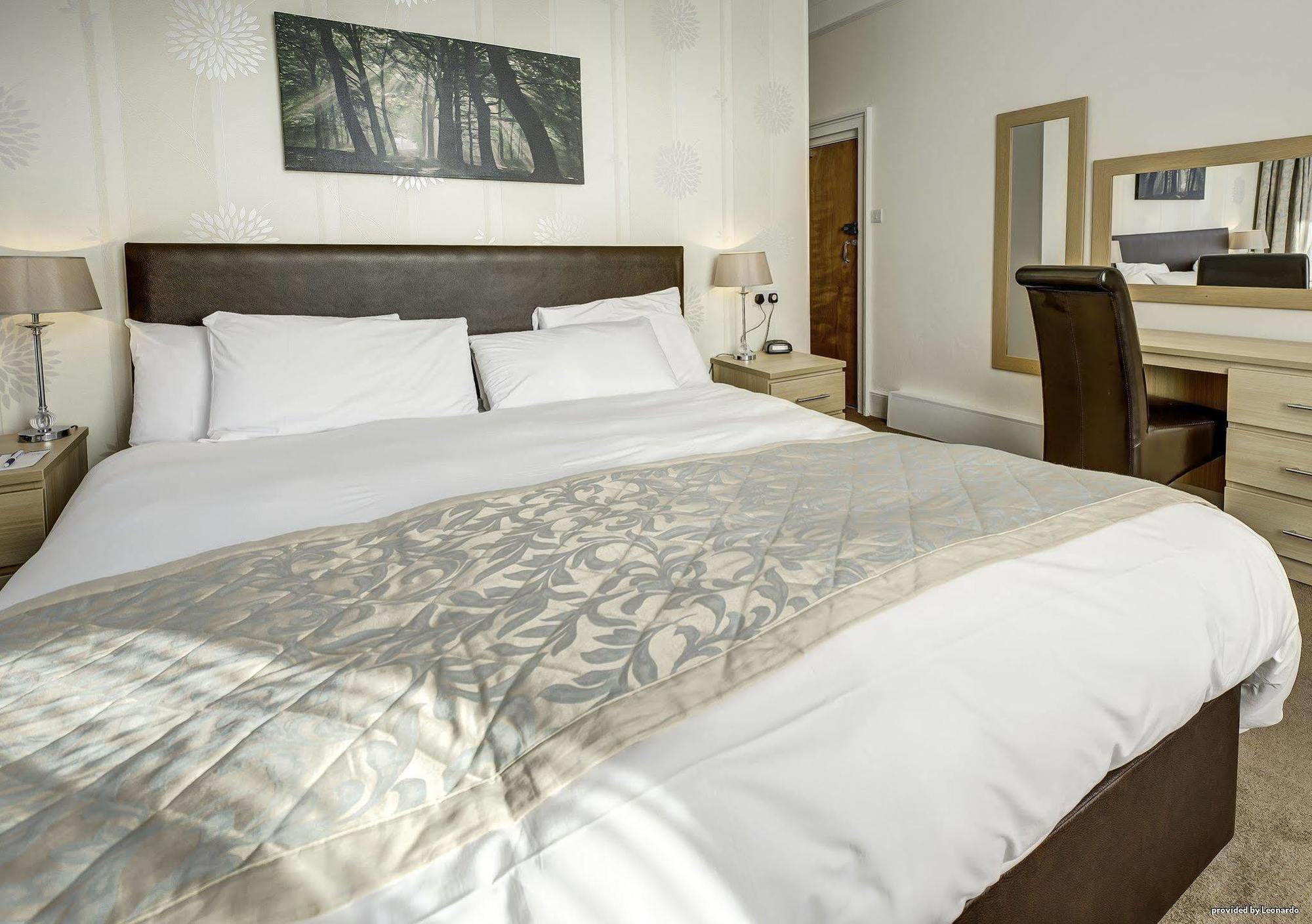 Best Western The Royal Chase Hotel Shaftesbury Exterior photo